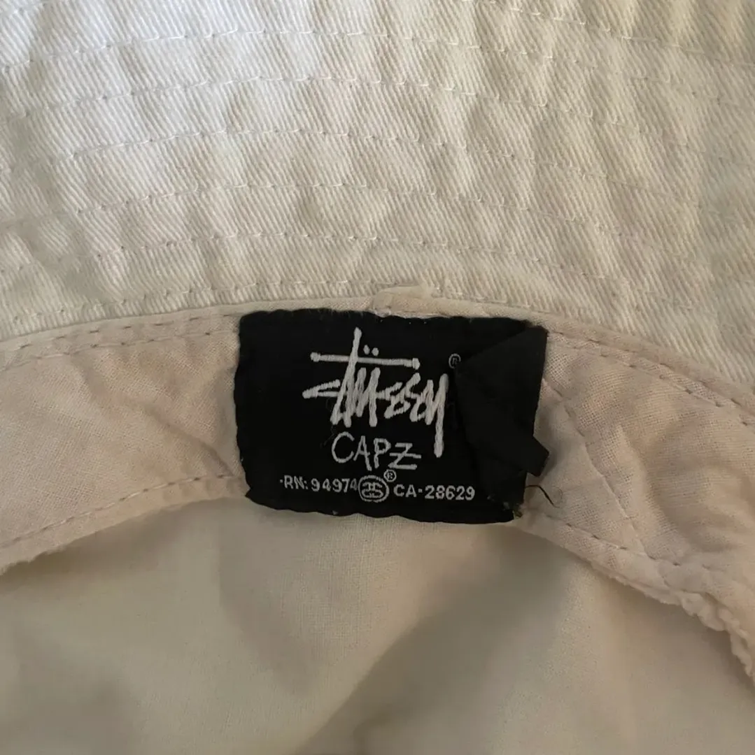 Stüssy bøllehat