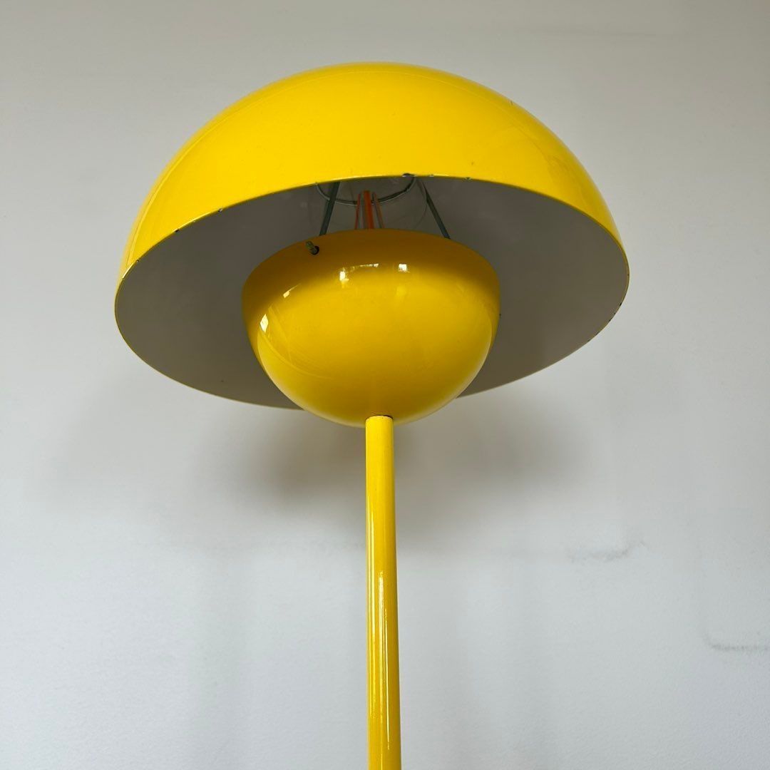 «Flowerpot» lamp