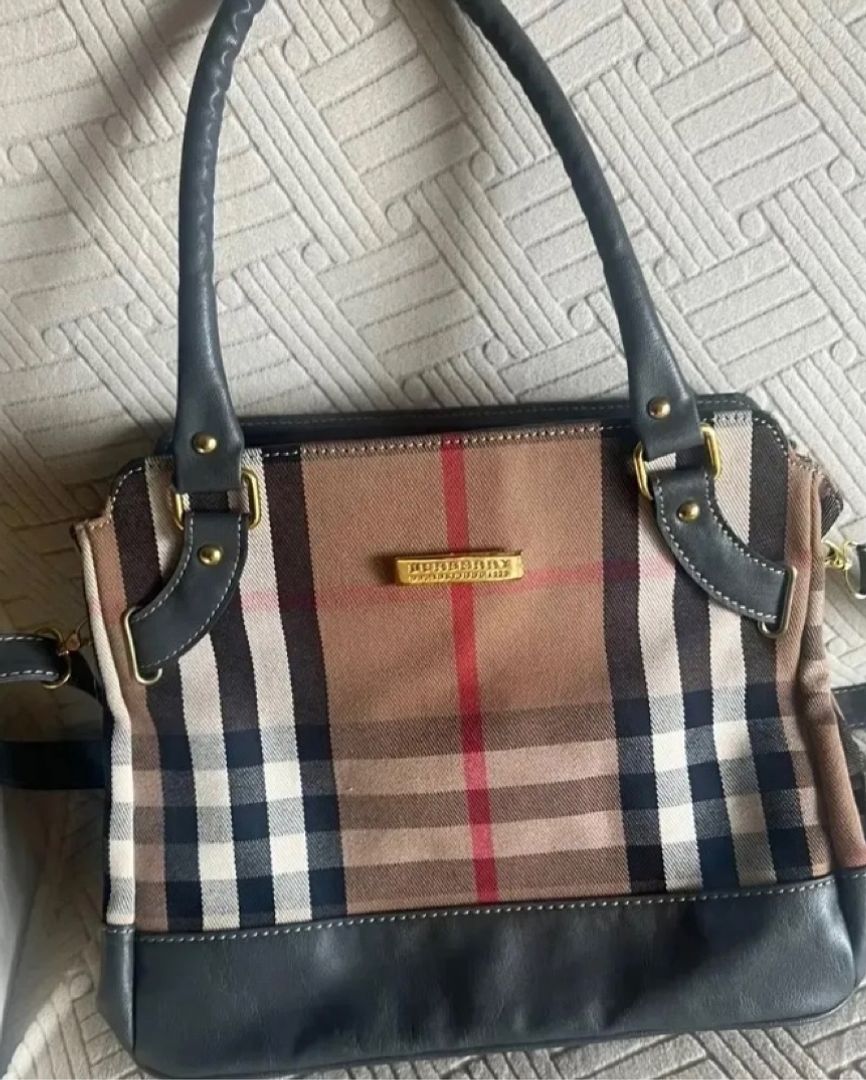 Burberry veske