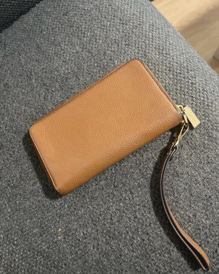 MichaelKors lompakko