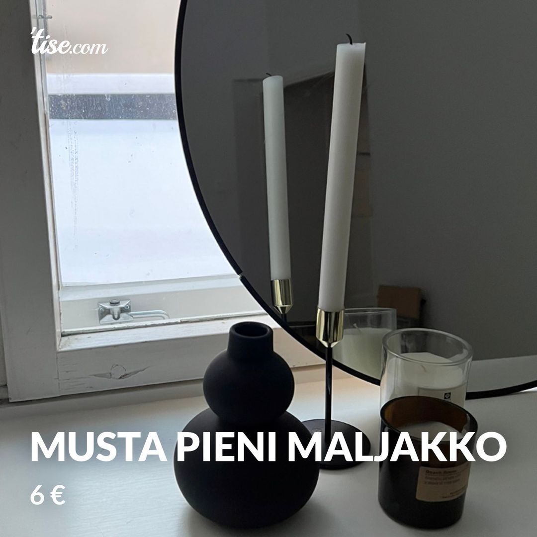 Musta pieni maljakko