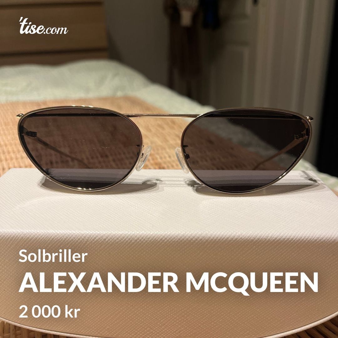 Alexander mcQueen