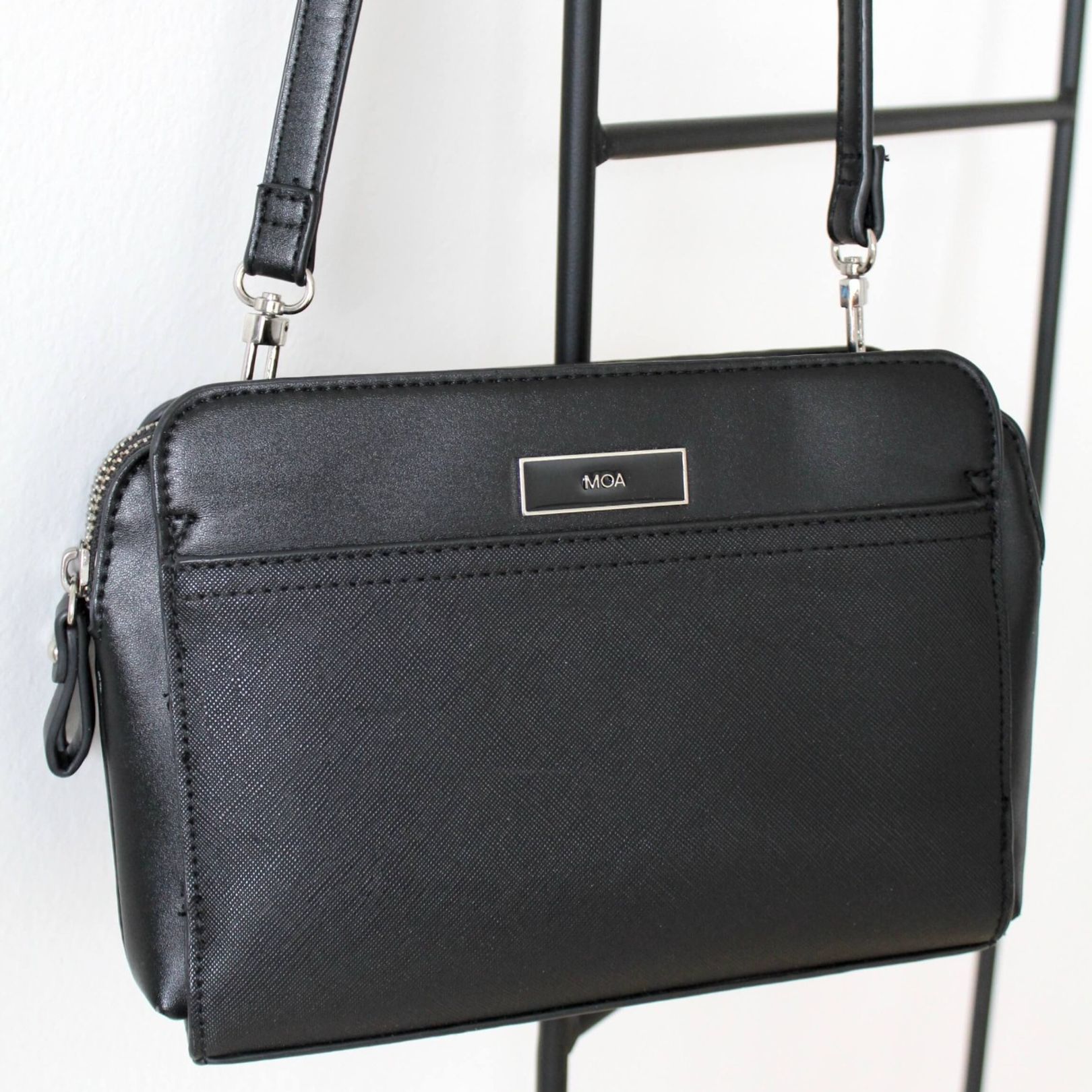 Sort crossbody