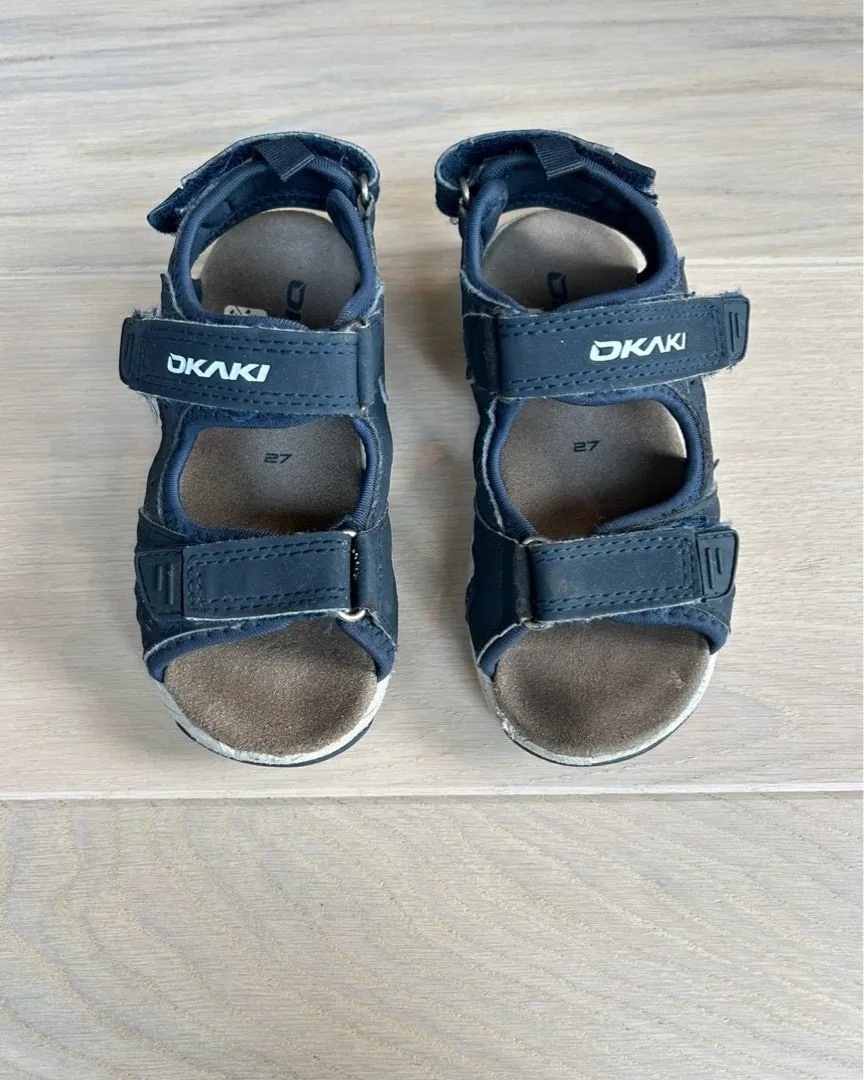 Okaki sandaler