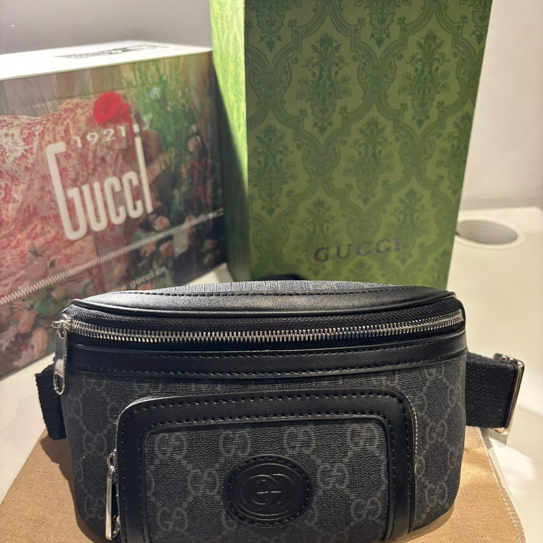 Gucci GG Supreme