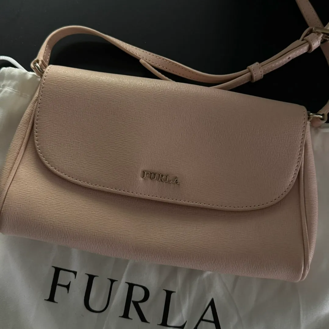 Furla laukku