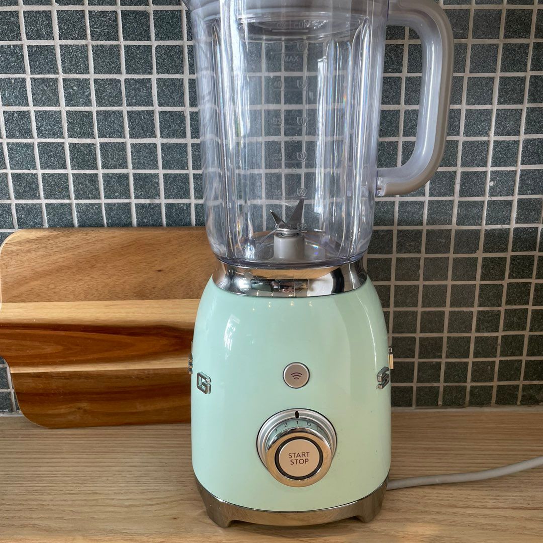 Smeg blender