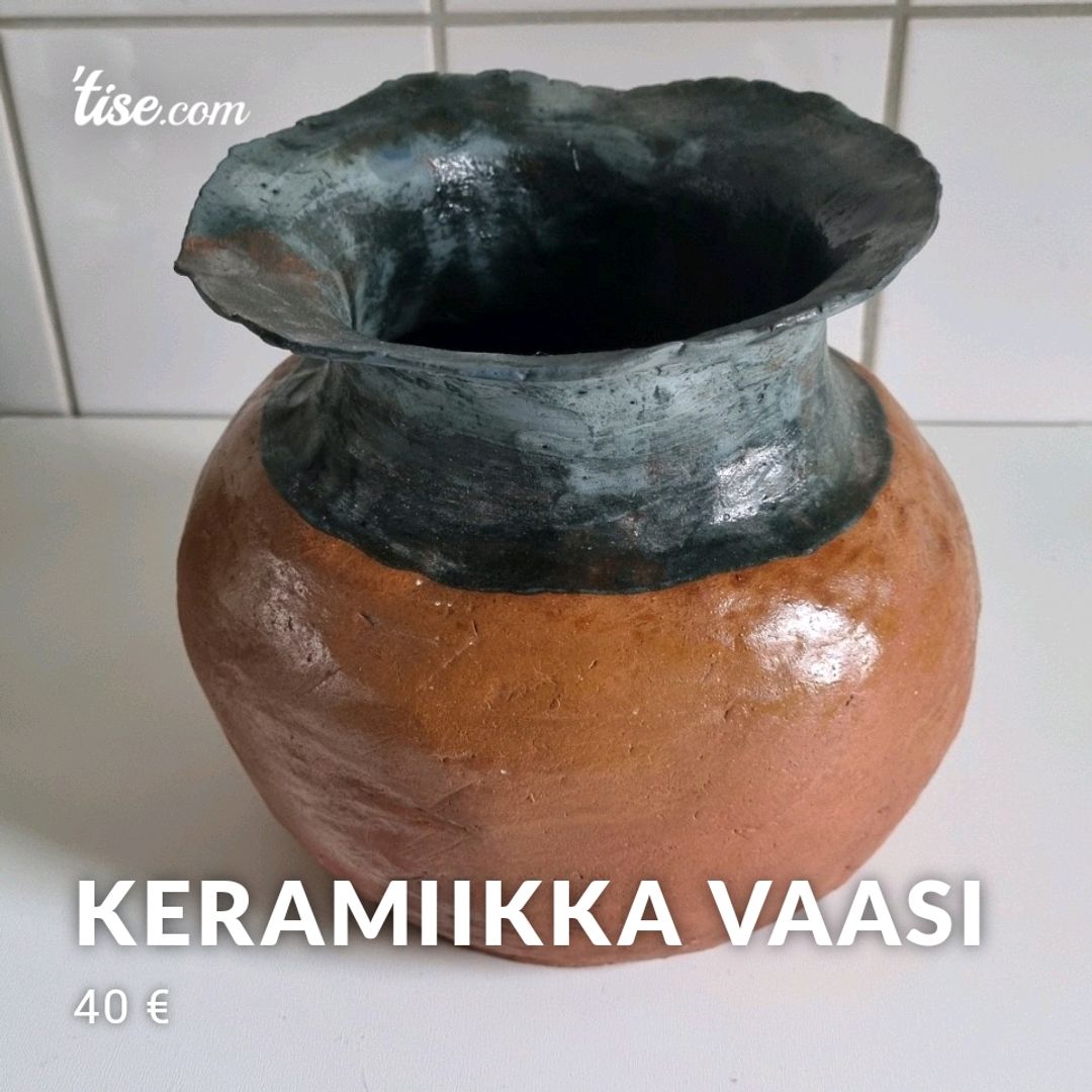 Keramiikka Vaasi