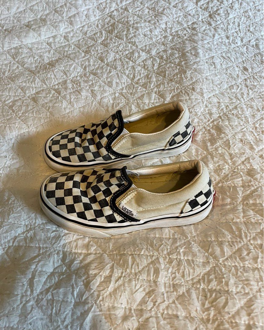 Vans slip on