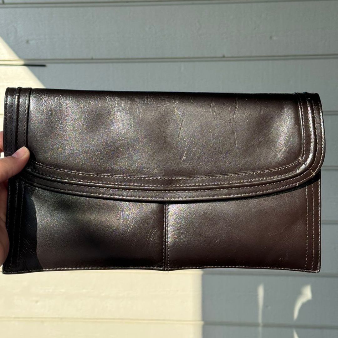 Vintage clutch