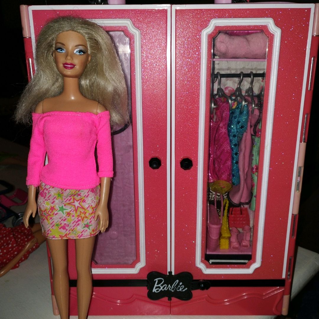 Barbie Skap M Dukke