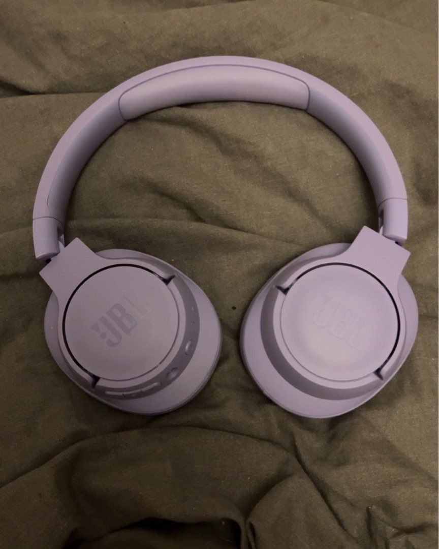 JBL headset