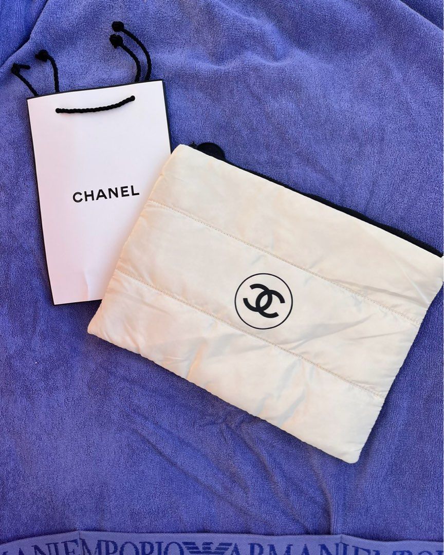 Chanel clutch pouch