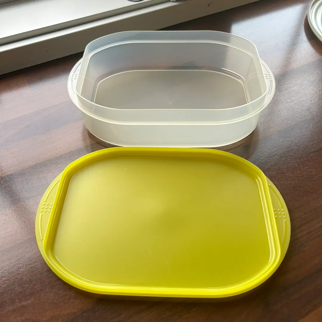 Div Tupperware