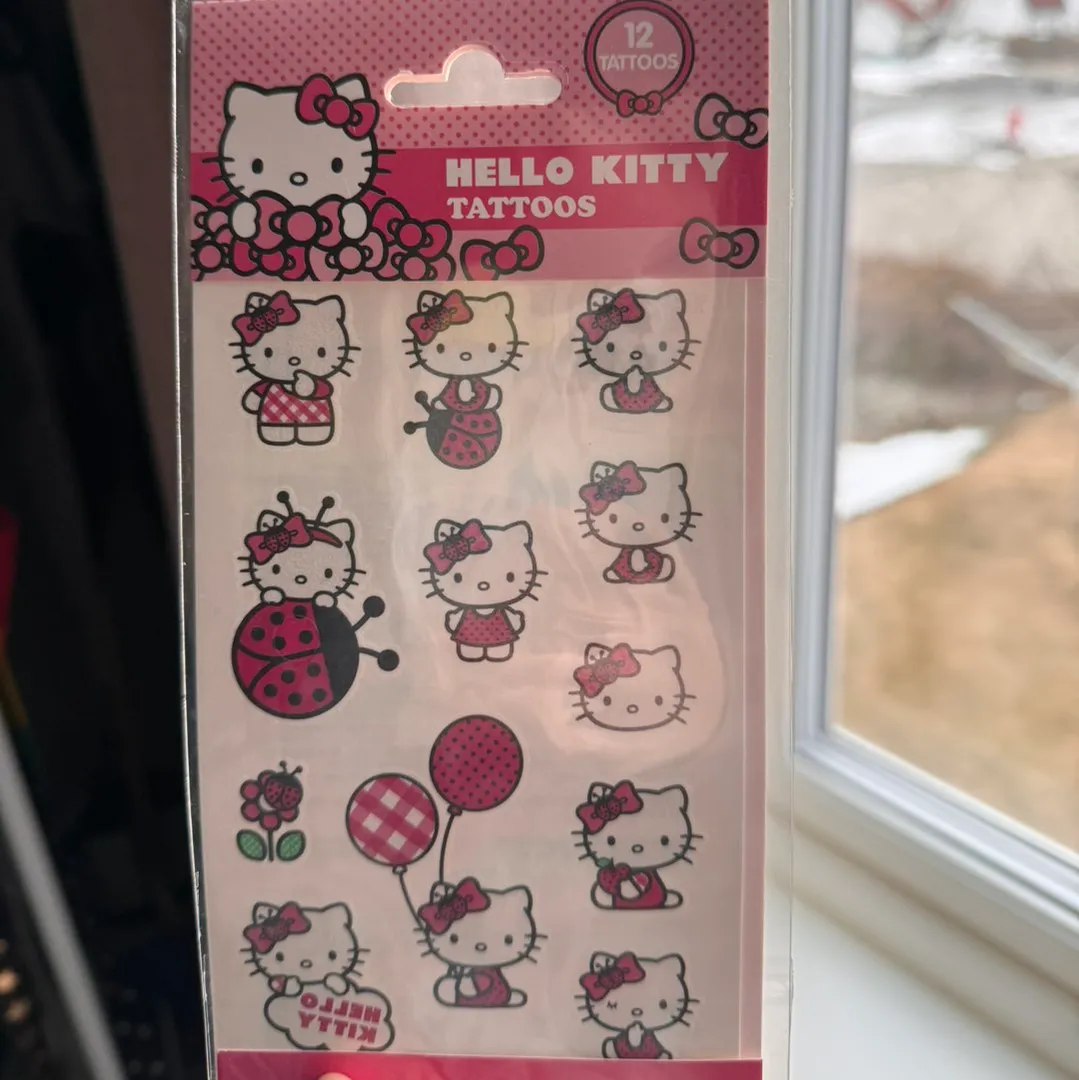 Hello kitty tattos