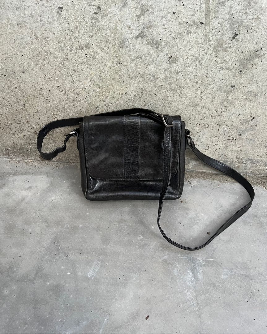 leather bag