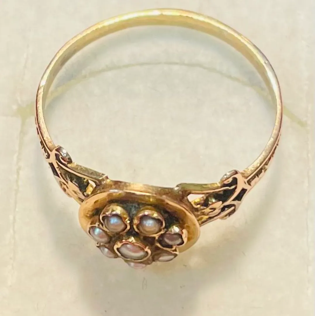 Antique gold ring