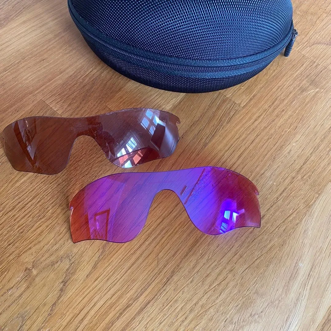 Oakley Radarlock