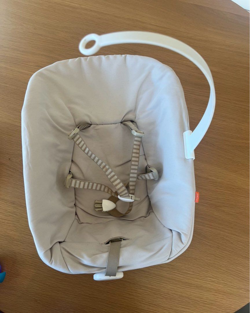 Stokke newborn seat