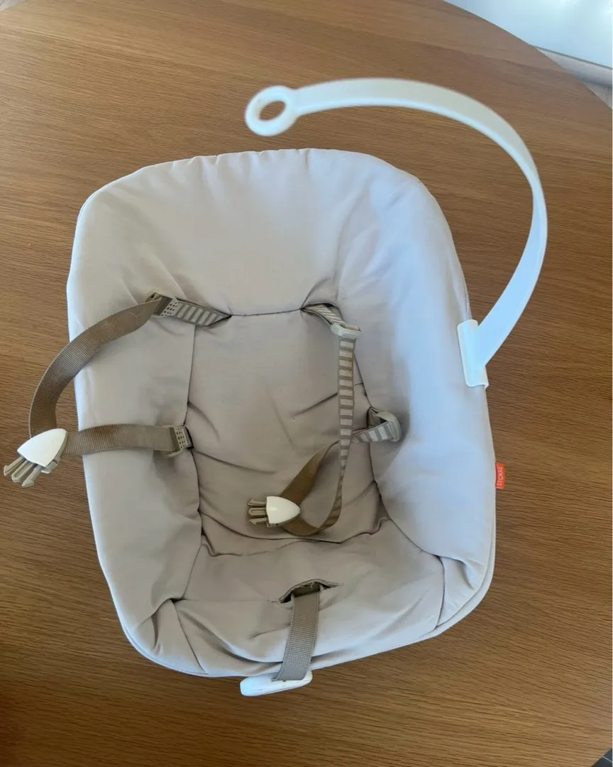 Stokke newborn seat