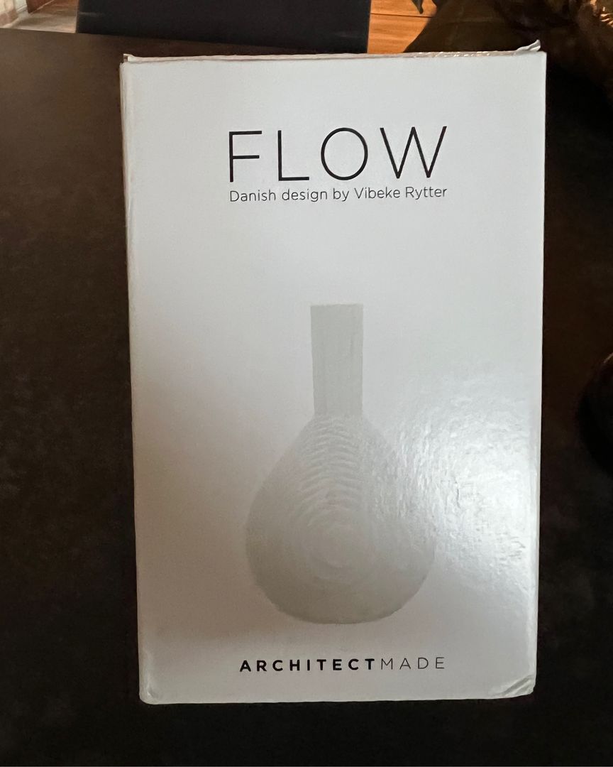 Flow vase