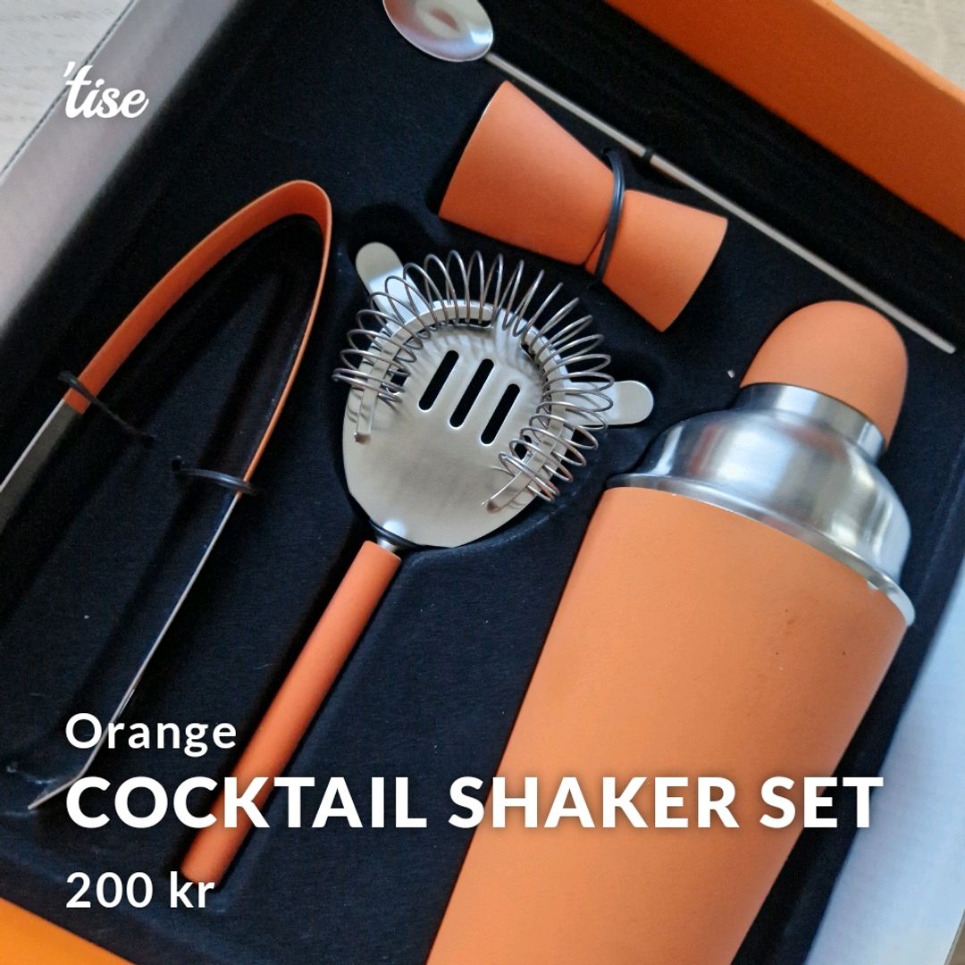 Cocktail Shaker Set