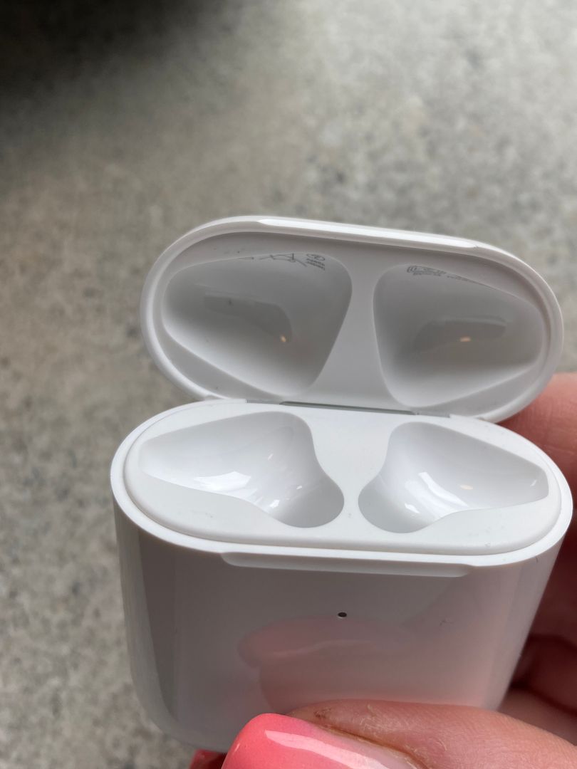 Airpod ladecase