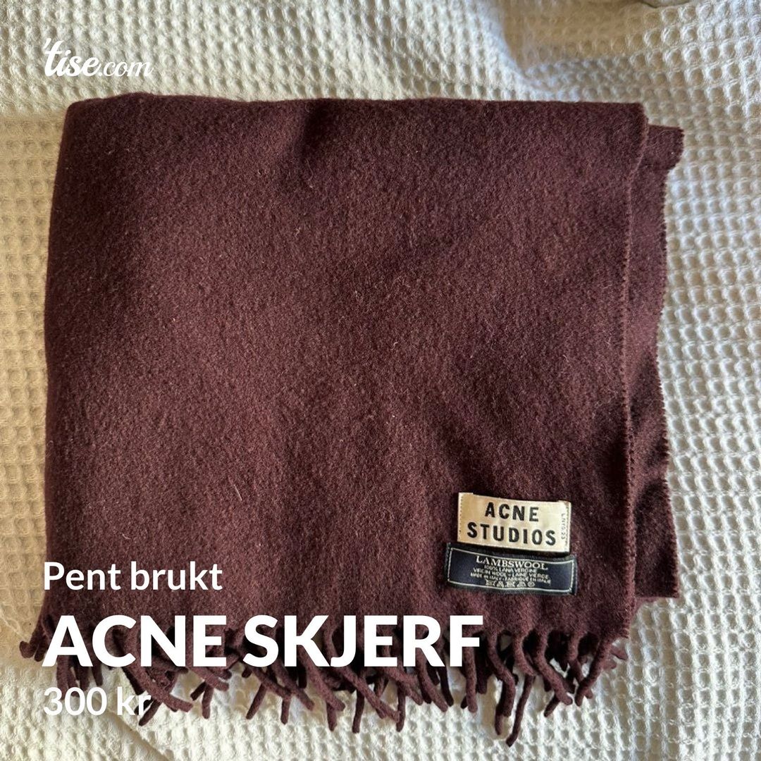 Acne skjerf