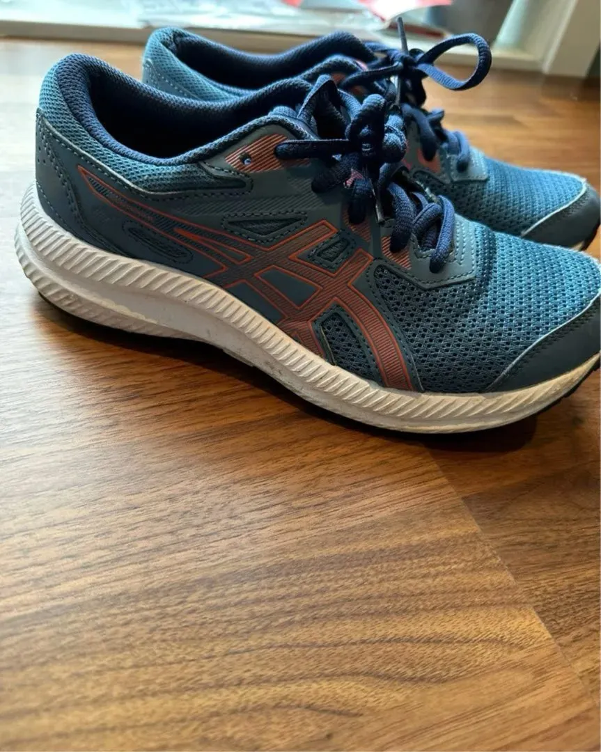 Asics joggesko