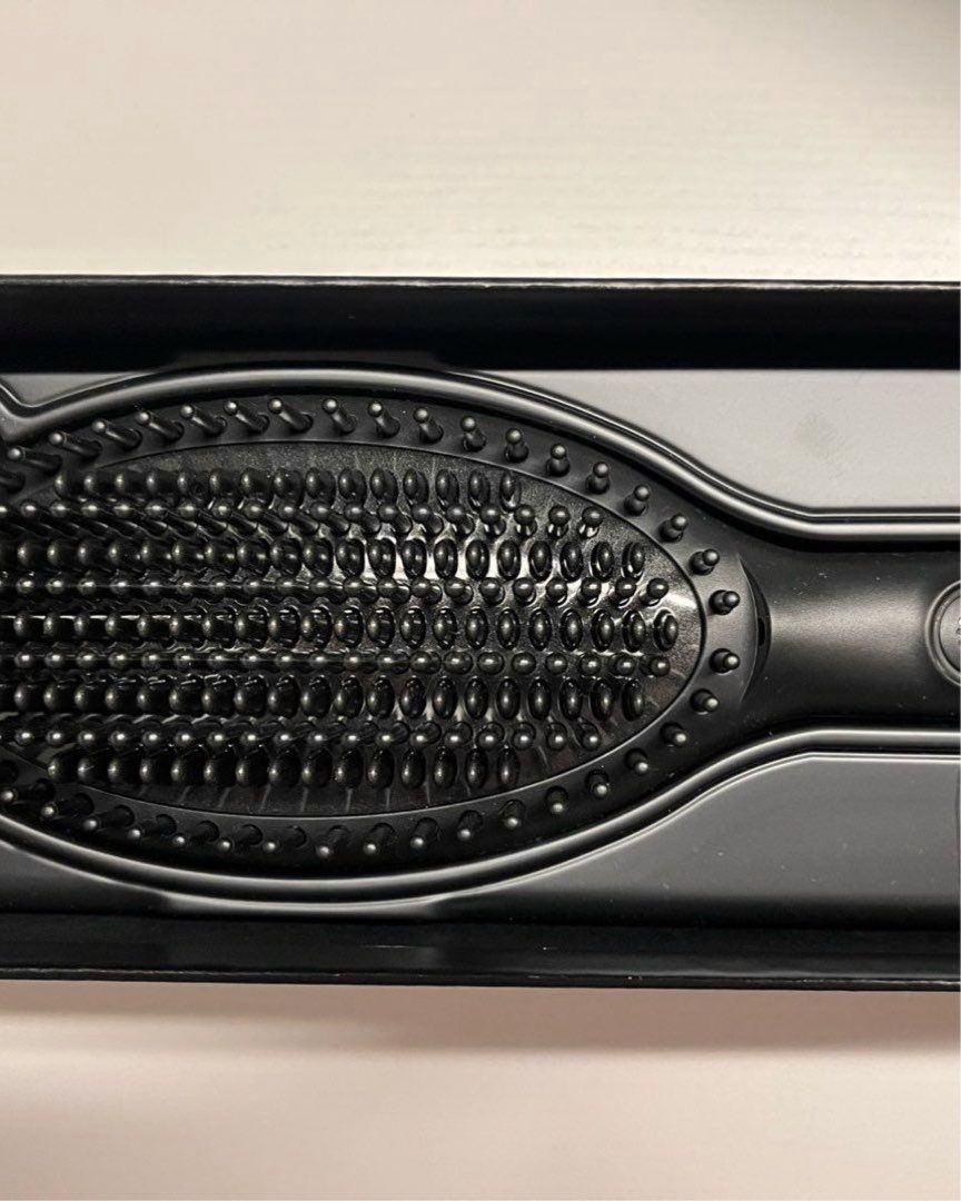 GHD Glide hot brush