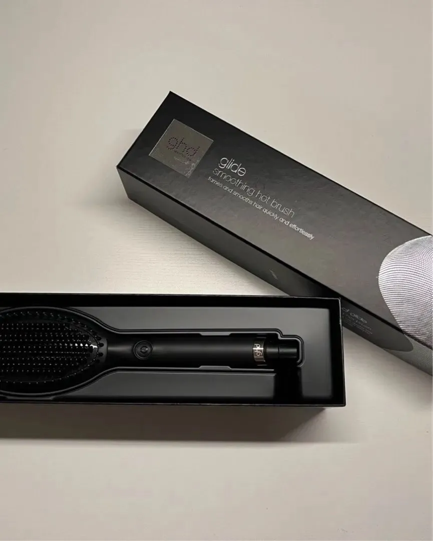 GHD Glide hot brush