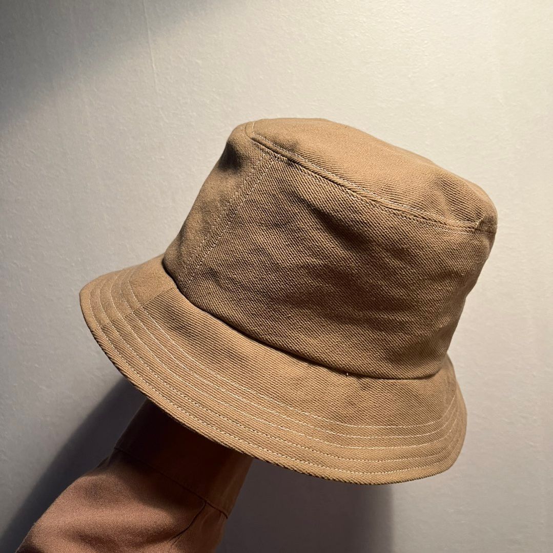 Bucket hat