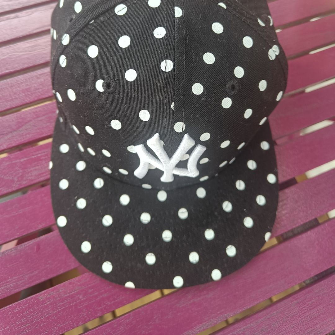 New Era caps women