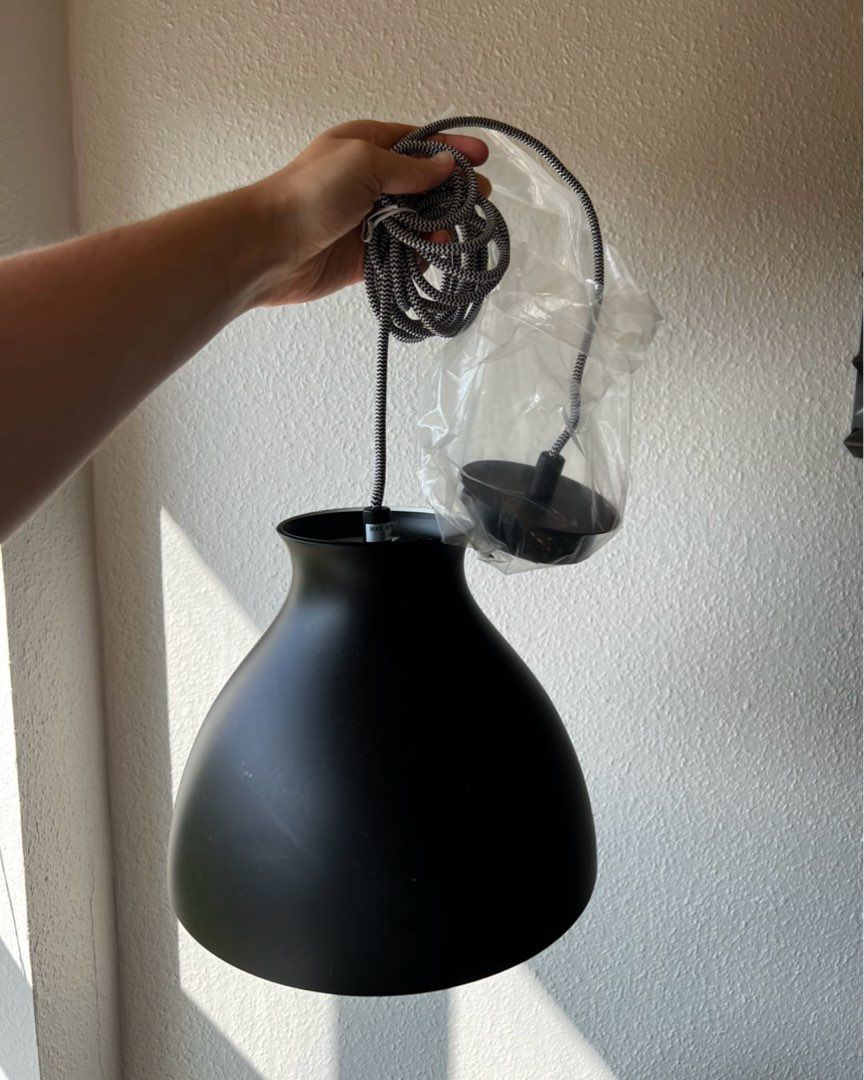 Sort lampe