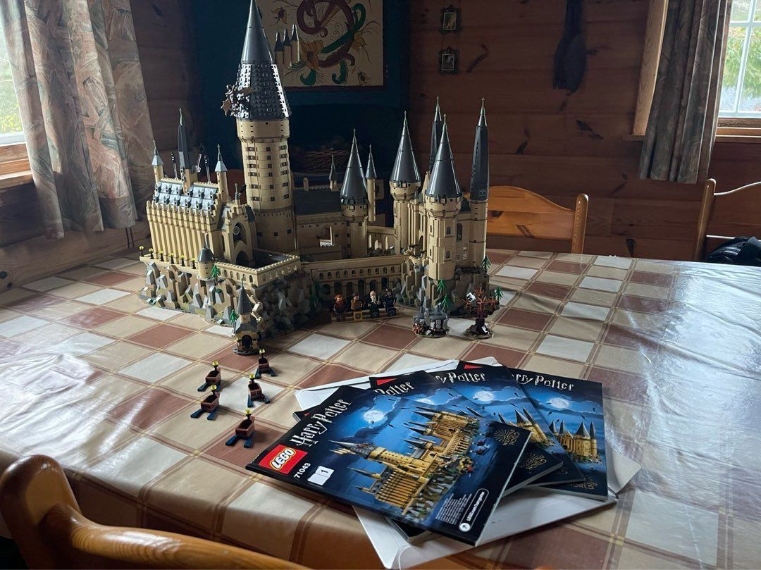 Lego Hogwarts slott