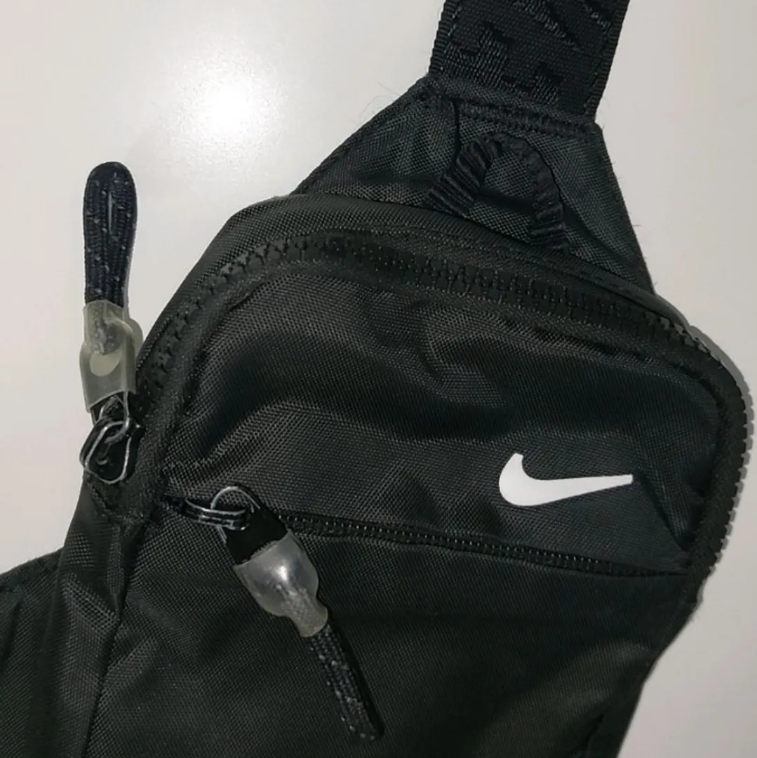 Nike Sidebag