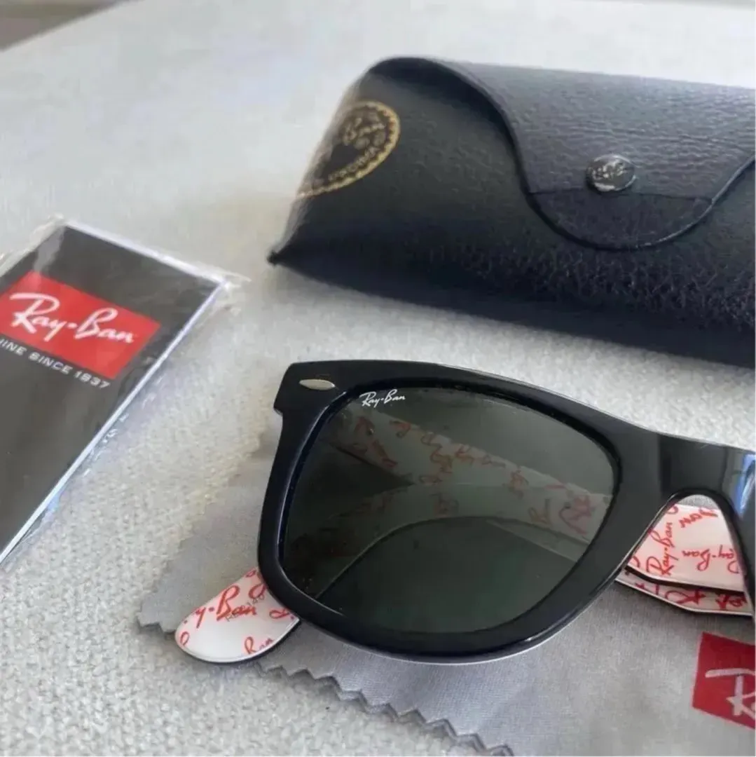 Ray Ban