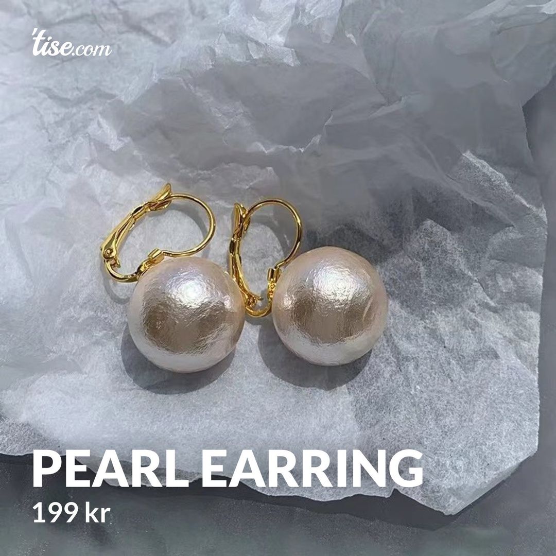 Pearl earring