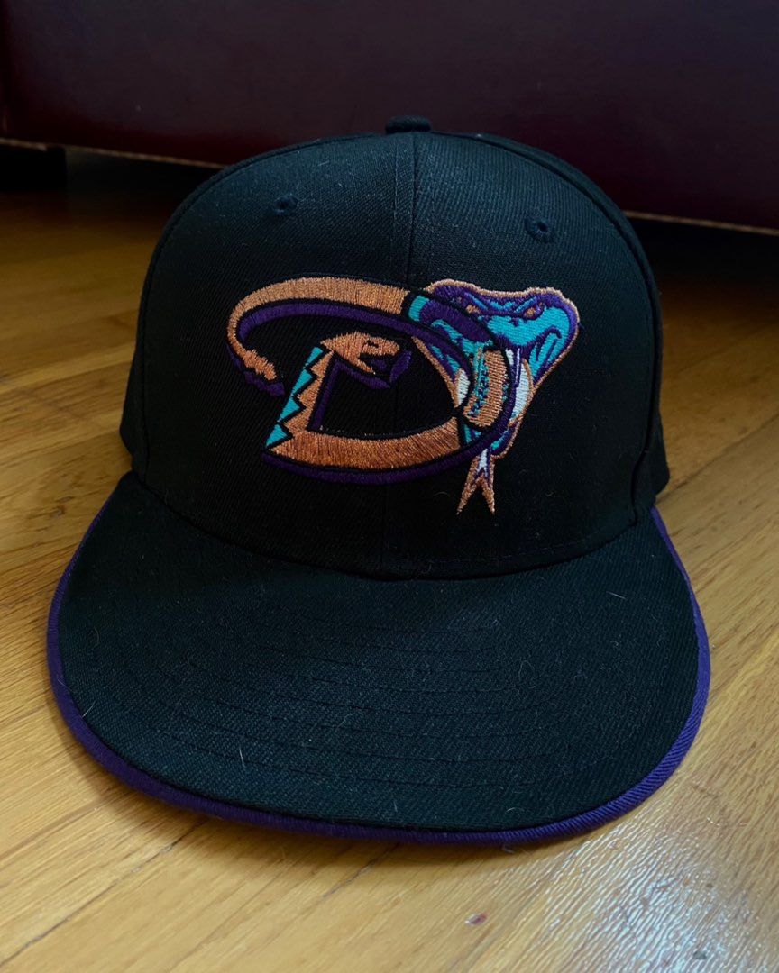 NEW ERA FITTED CAP