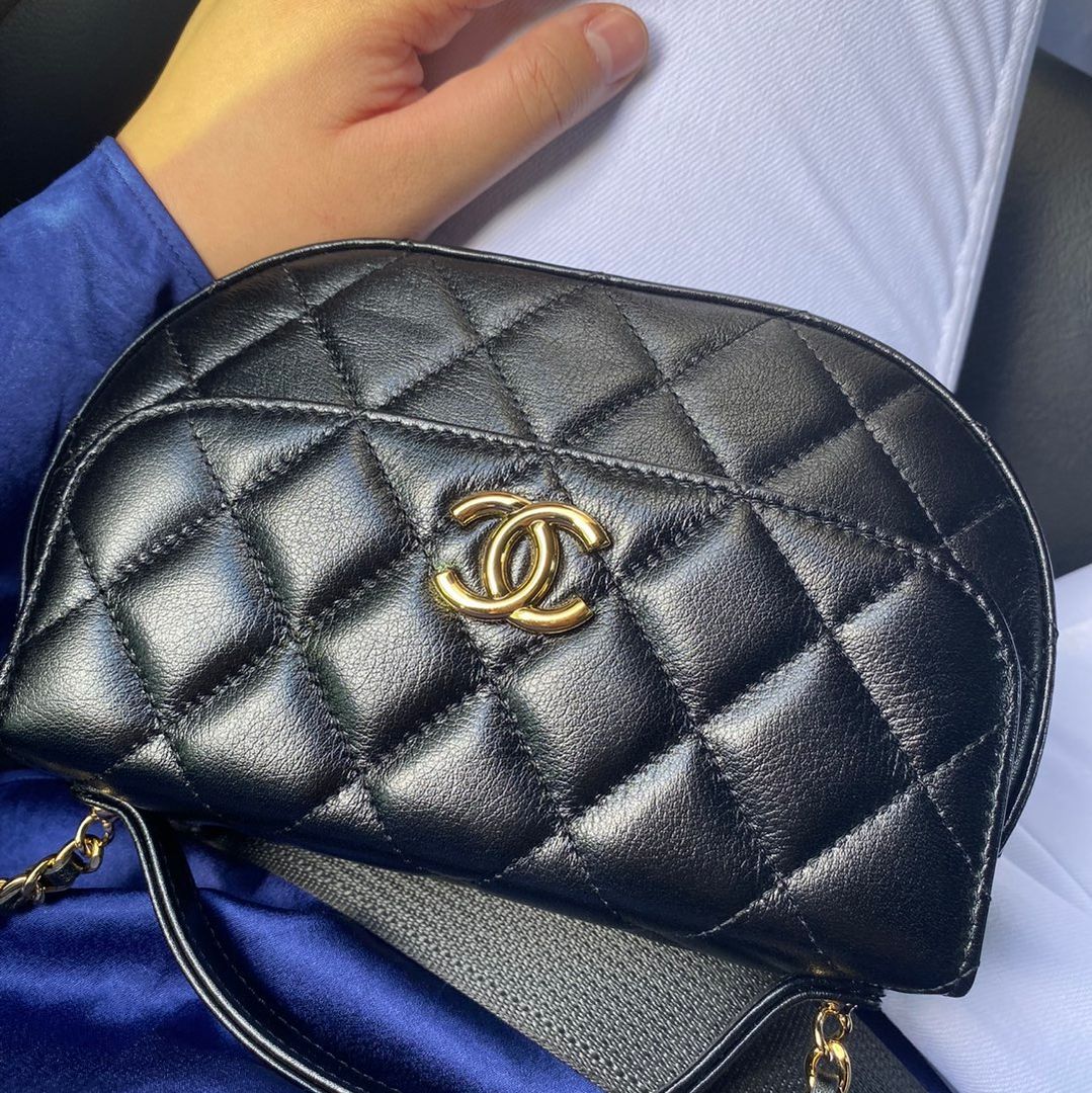 Chanel AW23 Crossbag