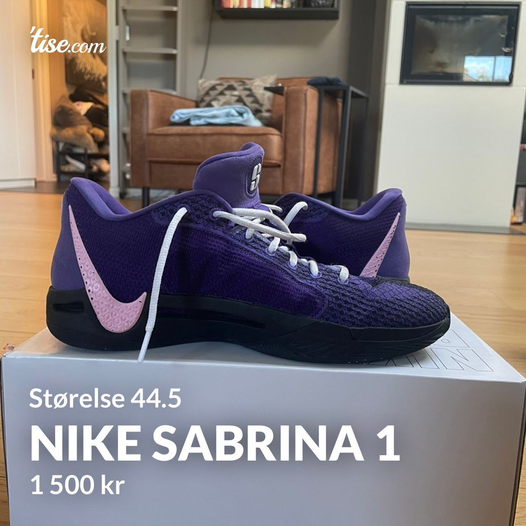 Nike Sabrina 1