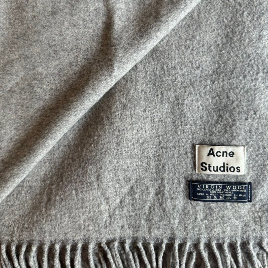 Acne studios