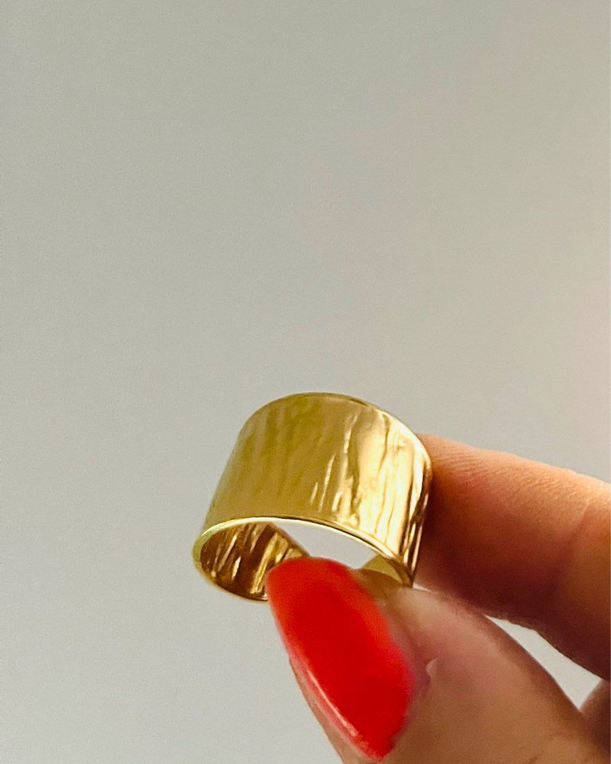 Camilla Harket ring