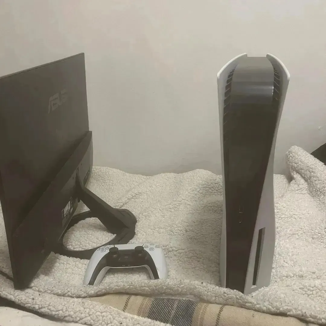 Ps5 + skjerm