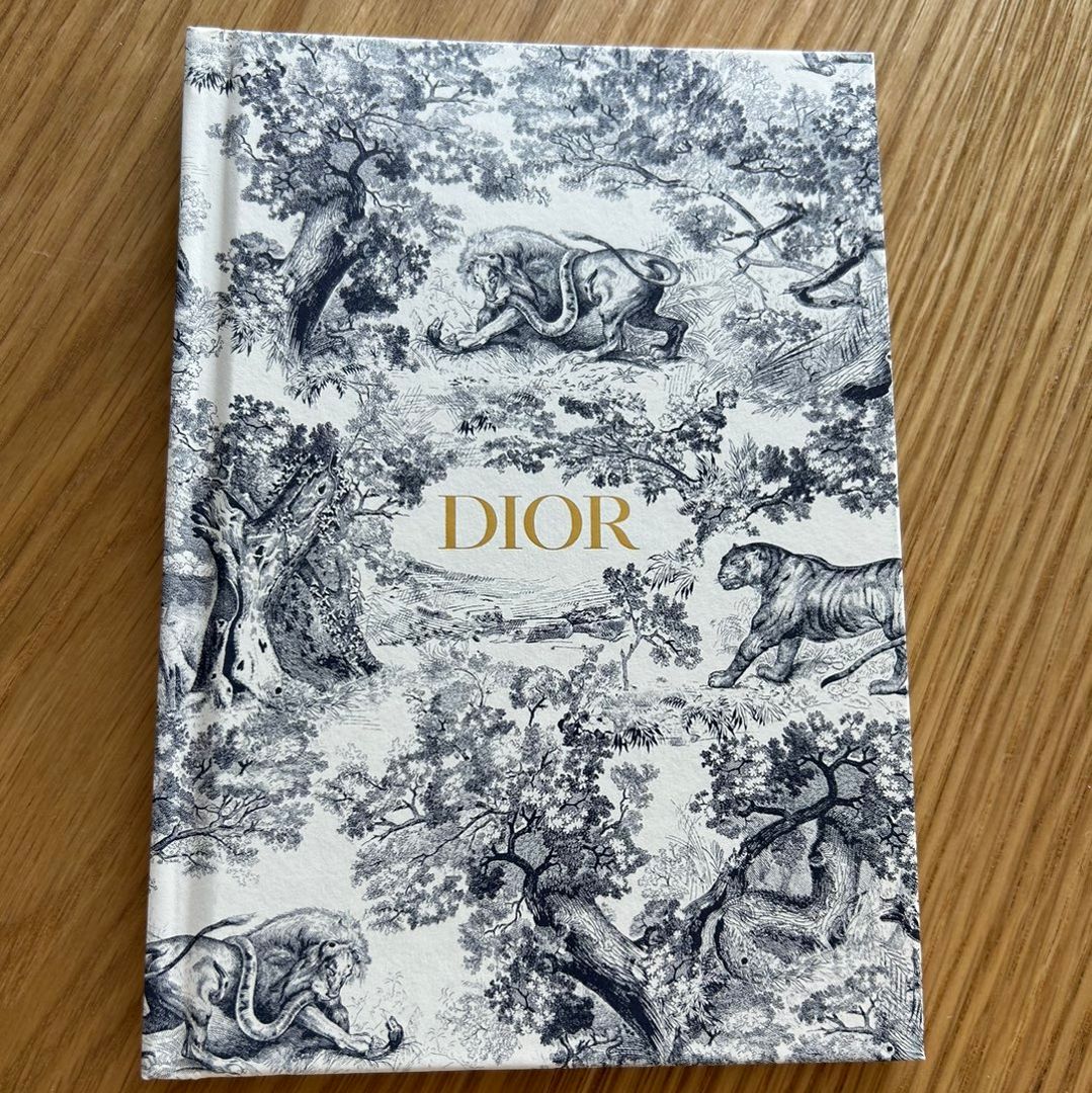 DIOR