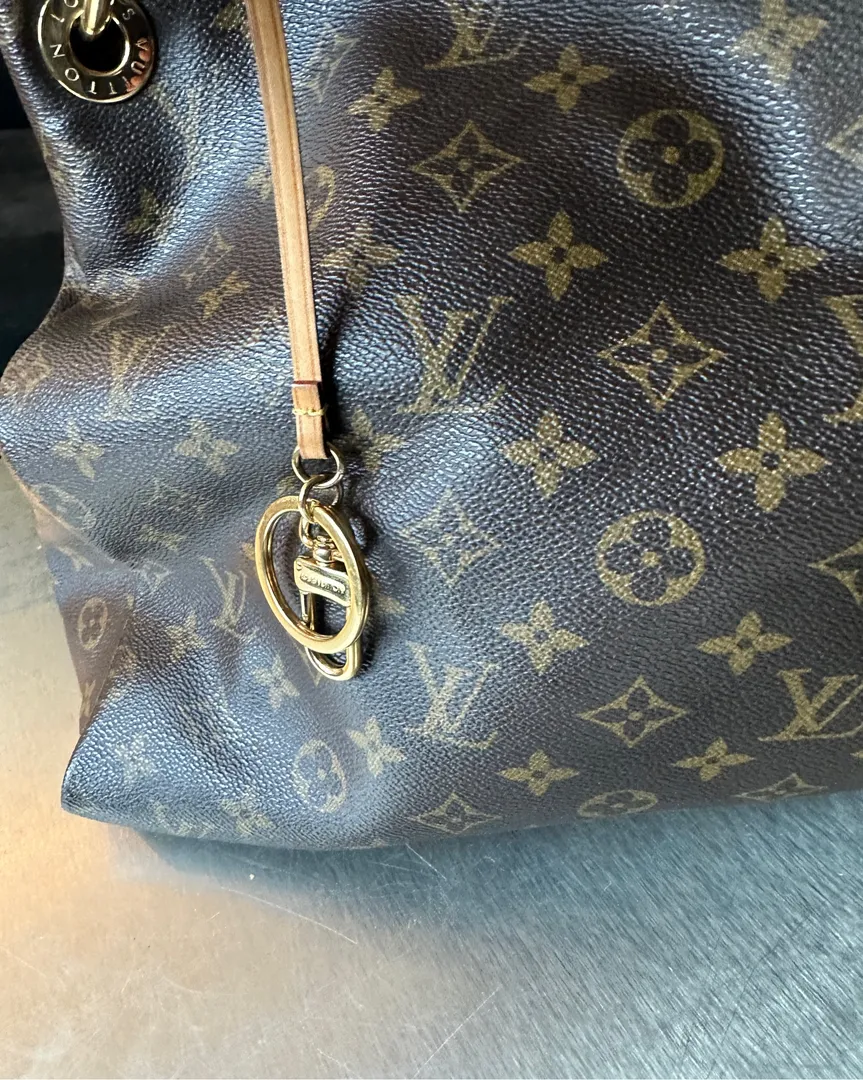 Louis Vuitton Artsy