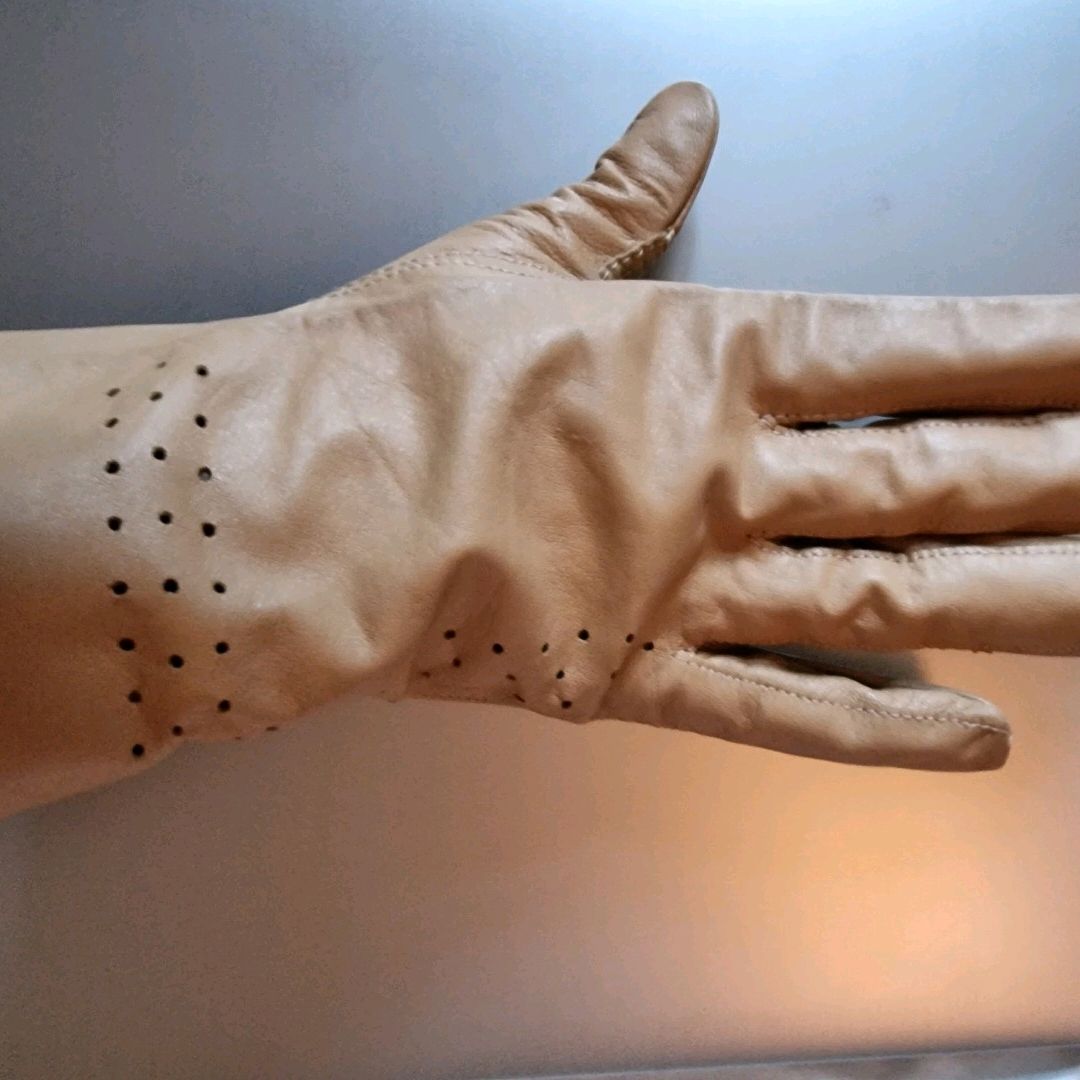 Leather Gloves