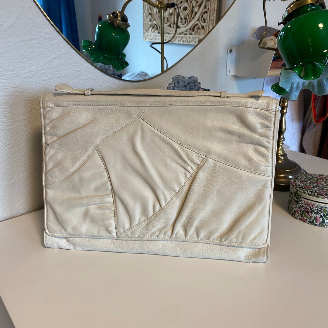 Vintage clutch