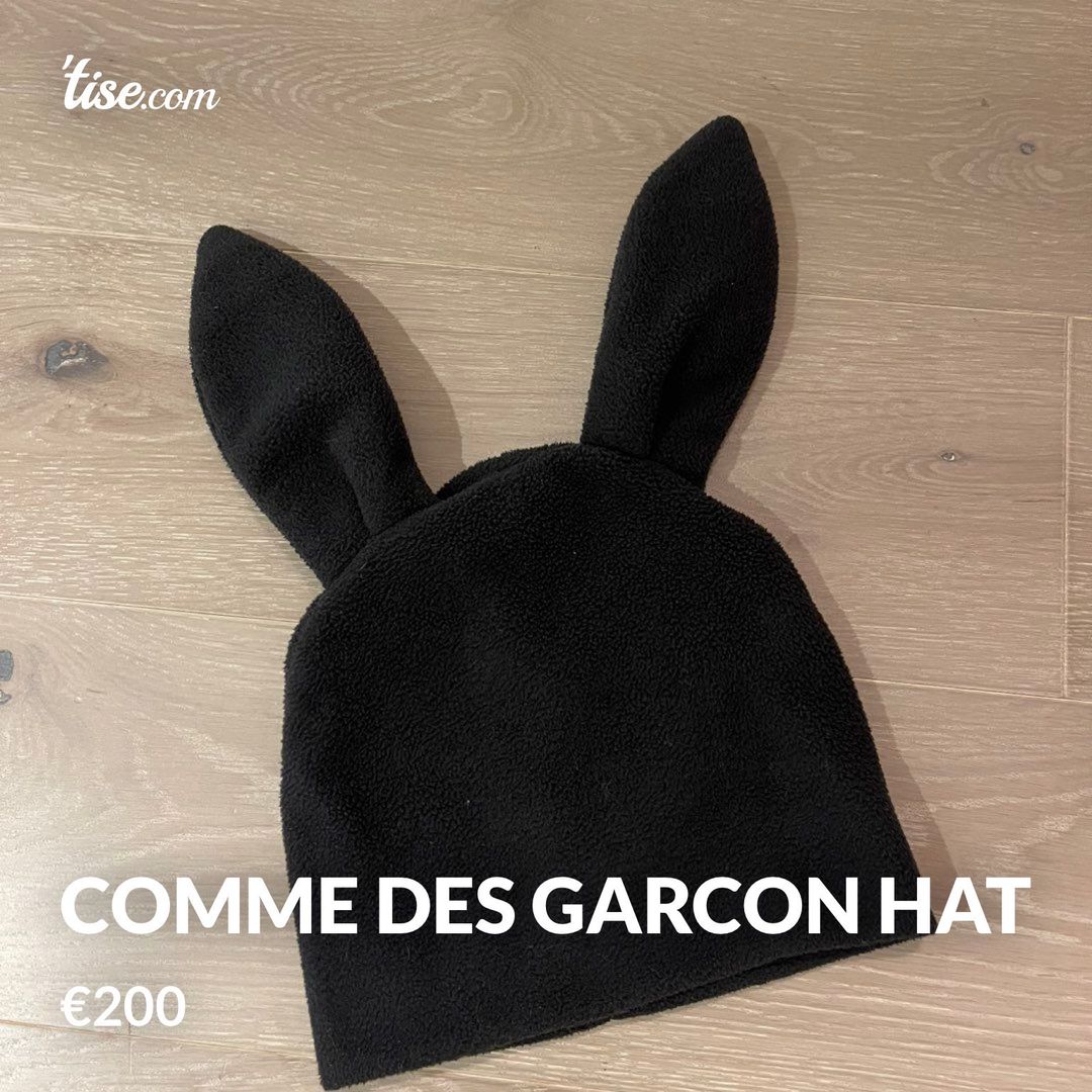 Comme Des Garcon hat