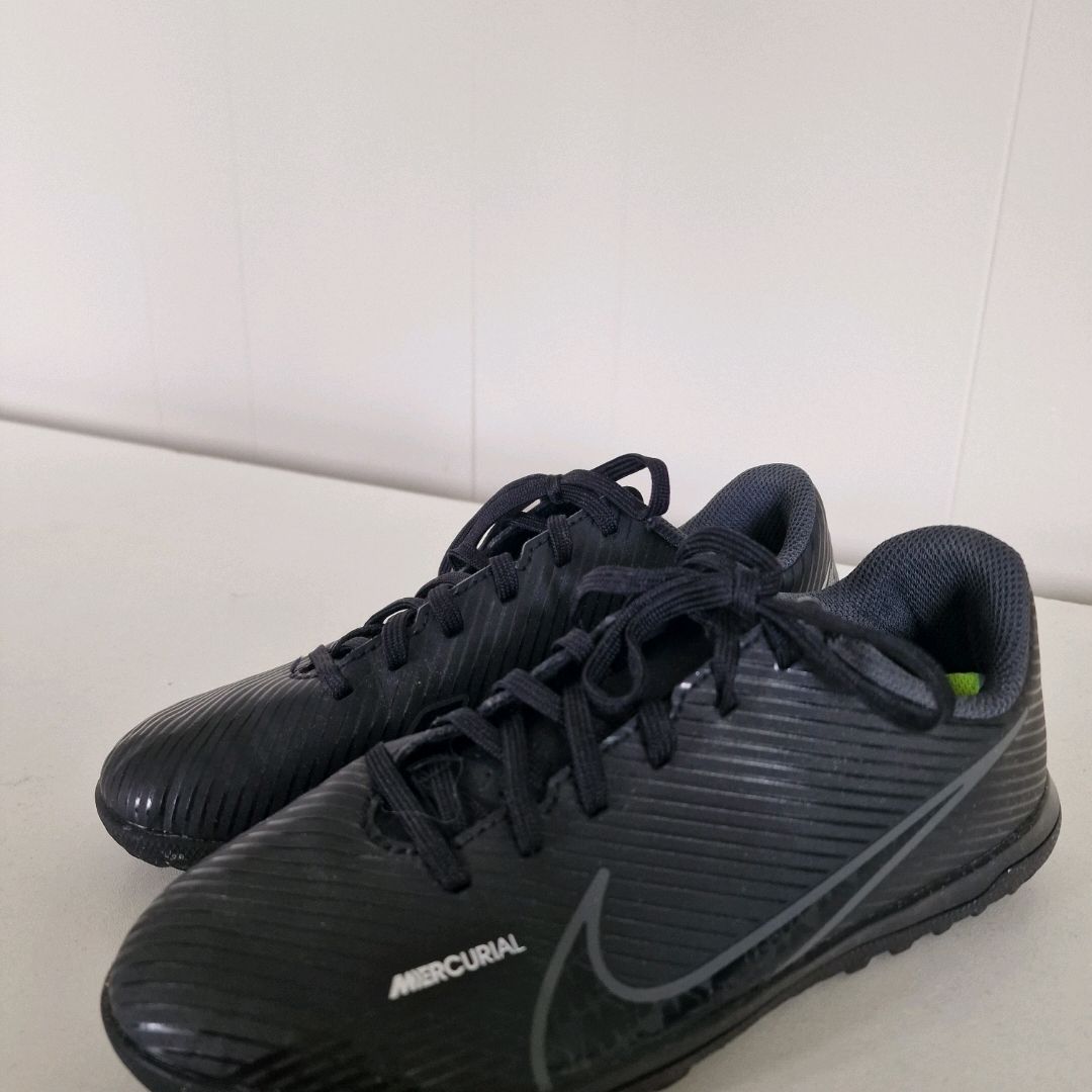 Fotballsko Nike 35